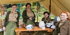 1940s knees up